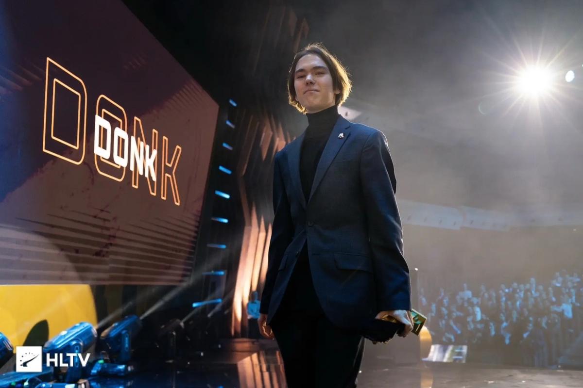 什么是“自我博弈”？解析十三水高手在空闲时进行的左手打右手训练。（十三水高手闲暇如何自我博弈？揭示“左手打右手”训练法）